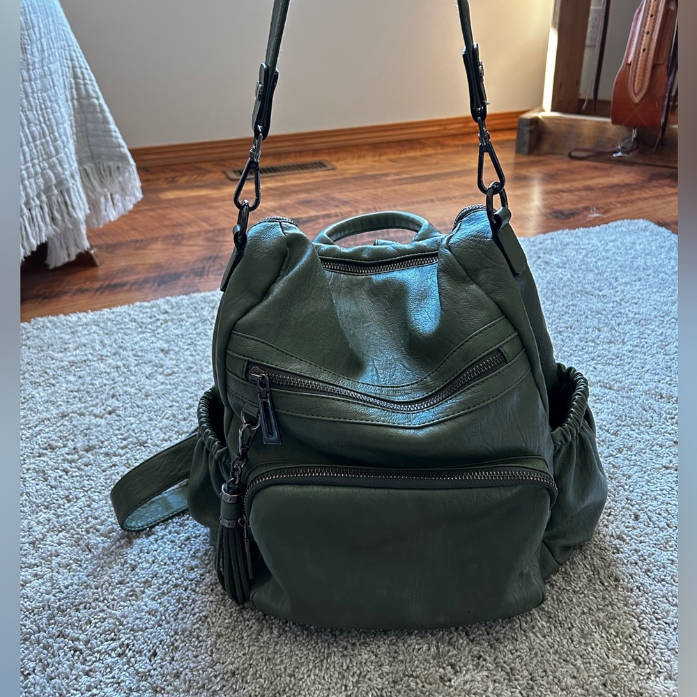 Green purse / backpack